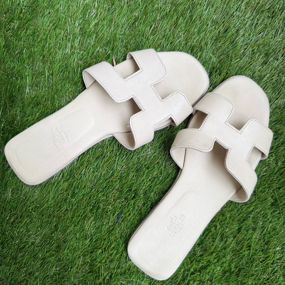 Elegant Cream Slide Sandals